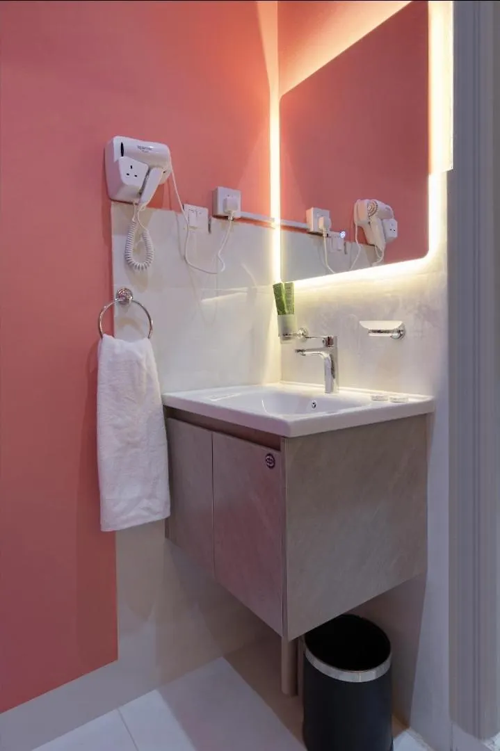 شقة مميزة بوصول ذاتي 12 Apartment Riyadh